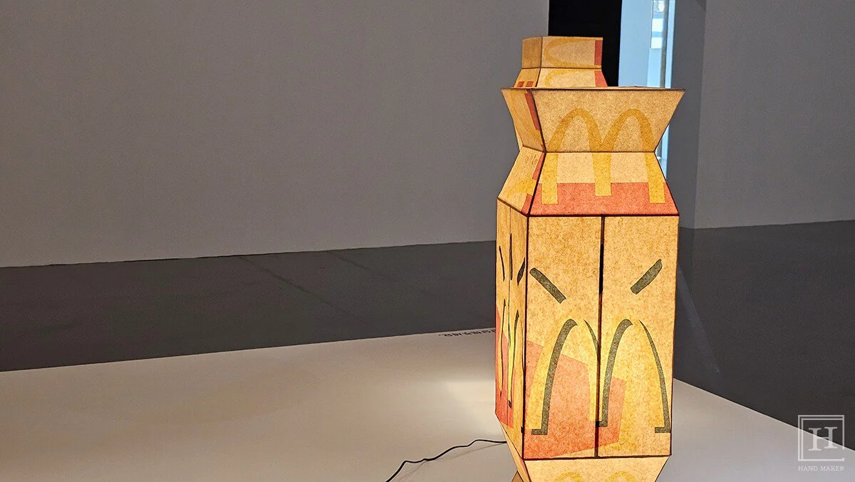 イ・ギュハン 〈McDonald's Paper Bag Lighting〉 /キム・ソジン記者