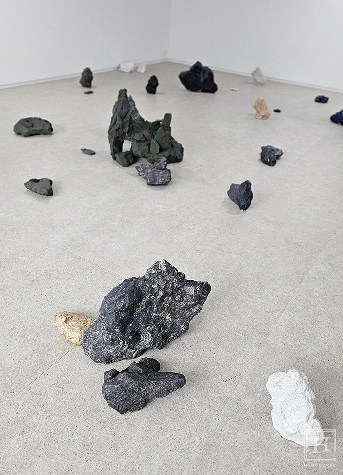 〈Megalith〉系列 / Kim Seo-jin 记者