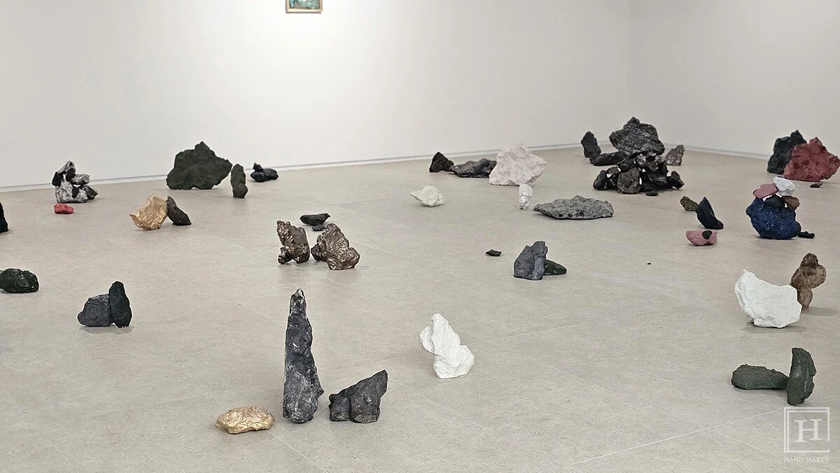 〈Megalith〉系列 / Kim Seo-jin 记者