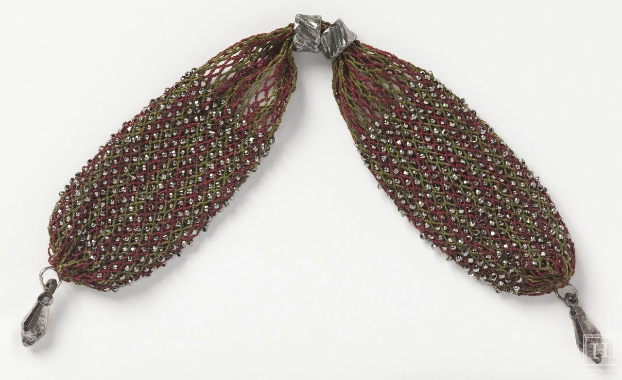 クロッシェ技法が使用されたMiser’s purse / Wikimedia